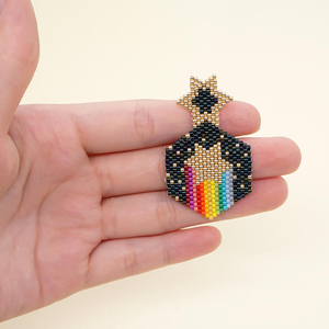 Vente en gros de boucles d'oreilles bohèmes de haute qualité en perles MIYUKI, bijoux tissés en forme d'étoile hexagonale arc-en-ciel pour femmes - Product Image 2