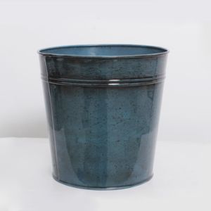 Pot de fleurs rond en métal aspect céramique bleu, finition émaillée, moderne, pour intérieur et extérieur - Product Image 1