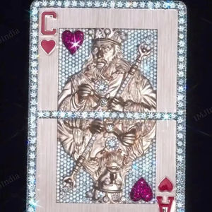 Pendentif Carte de Jeu 'Iced Out King', Collier Carte de Jeu Hyper Réaliste 3D, Moissanite VVS1, Pendentif Portrait, Bijoux Hip Hop - Product Image 1