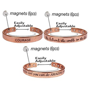 Pack de Bracelets Holistiques Bio-Énergétiques en Cuivre pour Poignet, Magnétisés pour le Soin des Articulations, avec Inscription « Elle Croyait Qu'Elle Peut » - Product Image 4