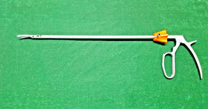 Best Quality Stainless Steel Hemo-Lock Applier Large <b>Laparoscopic</b> Endoscopy Reusable Surgical <b>Instruments</b> by Mahfooz <b>Instruments</b> - Product Image 4