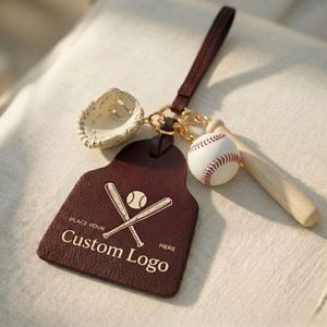 Llavero de Béisbol Personalizado con Logotipo, de Cuero PU, para Bolsos, Regalo Promocional al por Mayor, Marca JR - Product Image 2
