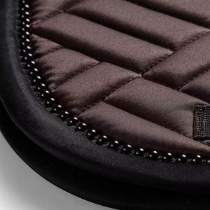 Tapis de selle en cuir satiné pour dressage équestre, légers, confortables, doux, respirants, fabriqués au Pakistan - Product Image 3