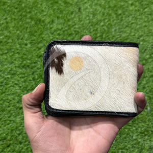 Portefeuille en cuir de vachette naturel fait main, fin et pliable, porte-cartes, construction moderne et durable - Product Image 1