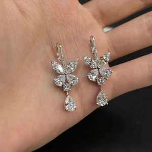 Exquisitos Pendientes de Diamantes Cultivados en Laboratorio con Corte Pera y Marquise, Certificados por IGI, Calidad DEF VVS VS, en Oro Sólido o Plata de Ley - Product Image 5