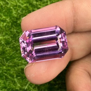 Piedra Preciosa Suelta de Kunzita Rosa Natural, Corte Esmeralda, Facetada, para Joyería, Piedra de Nacimiento de Febrero, Venta al por Mayor - Product Image 3