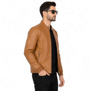 Veste en cuir pour homme, confectionnée avec des panneaux résistants, des coutures solides, une doublure douce et des poches sécurisées pour les tenues décontractées par temps frais. - Product Image 4