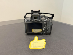 Appareil photo numérique hybride photo/vidéo (EF) A7 IV, excellent état, avec boîtes - Product Image 4