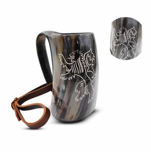 Mug en corne de buffle et de bœuf fait main, écologique, avec sculpture de loup, pour bière, vin et hydromel, inspiré des Vikings, de Valhalla et de la Maison Stark (Game of Thrones) - Product Image 2