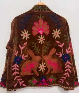 Bohe Lover Veste courte brodée Suzani, pièce maîtresse authentique, faite main, style kimono, en velours, à motifs floraux ethniques - Product Image 3