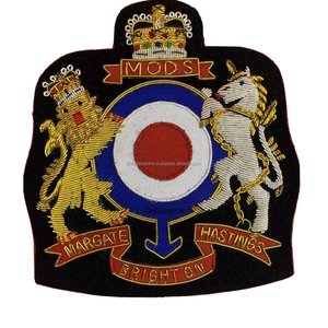 Insignes en PVC nouvelle étiquette à la mode en caoutchouc Logo fournisseur personnalisé transfert de chaleur patchs en caoutchouc Badges en PVC à vendre tissu sergé - Product Image 1