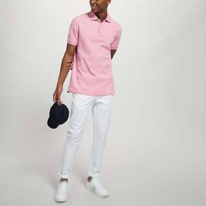 Polo à manches courtes rose pour homme, couleur unie, décontracté, tricoté, boutonné devant, coupe classique - Product Image 1