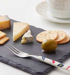 Juego de cubiertos novedosos con mangos con diseño de bandera, de acero inoxidable, aptos para lavavajillas, para fiestas y uso en la cocina. - Product Image 3