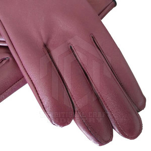 Gants en cuir de haute qualité pour l'hiver, à écran tactile, avec doublure en laine, couleurs et tailles personnalisées, fabriqués au Pakistan - Product Image 3