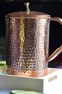 Carafe en cuivre pur, ensemble bien-être en cuivre avec verre, export en gros, fabricant Inde - Product Image 2