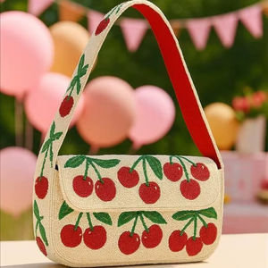 Monedero de cuentas para mujer, cartera de cuentas hecha a mano, cartera de cuentas de cristal, bolso de cuentas, temática de San Valentín, de Glowin Fashion - Product Image 1