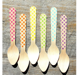 Articles de fête : Couverts en bois colorés et imprimés – Qualité supérieure et produit le plus vendu - Product Image 4