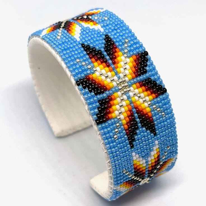 Magnifiques bracelets tendance, design brodé, bracelets en cuir véritable faits à la main, broderie multicolore, bracelets à perles tendance - Product Image 1