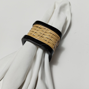 Rond de serviette en rotin tissé à la main et en résine noire, accessoire de table élégant Boho-Chic pour décor de salle à manger rustique de ferme moderne - Product Image 6