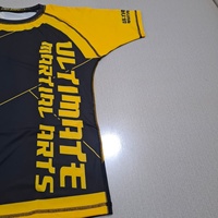 Rashguard de grappling BJJ personnalisé et respirant pour tournois sans kimono – Manches courtes, coupe compressive écologique pour adultes
