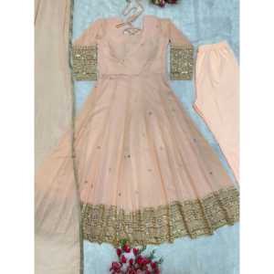 Vestido de noche de diseñador Elegante vestido de fiesta con pent y bordado - Product Image 5