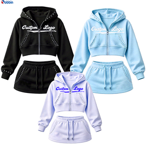 Conjunto de Ropa Deportiva para Mujer, Estilo Vintage Otoñal, con Logotipo Personalizado, Sudadera con Cierre y Pantalones Cortos con Pedrería, en Tela French Terry - Product Image 4