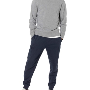 เสื้อสเวตเชิ้ตคอกลมทรงปกติสำหรับผู้ชาย สีเทาล้วน ผลิตจากโพลีเอสเตอร์/คอตตอน เฟรนช์เทอร์รี่ ทรงสปอร์ต ผ้าไม่เป็นขุย น้ำหนัก 400 กรัม เหมาะสำหรับใส่ในฤดูใบไม้ร่วง - Product Image 4