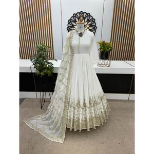 Abito Lungo in Georgette con Ricami e Paillettes, con Dupatta, Bianco - Product Image 1