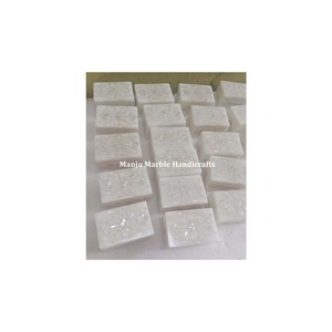 Boîtes à bijoux en forme de rectangle en marbre blanc sculpté à la main - Product Image 3