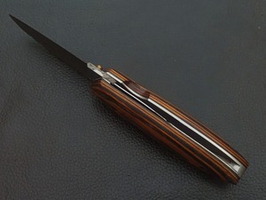Cuchillo Plegable de Caza de Acero de Damasco de Grado Industrial BA Enterprises, Hecho a Mano, Mango de Madera, Hoja Recta de 7 Pulgadas, 1 Año de Garantía - Product Image 3