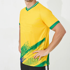 เสื้อฟุตบอลผลิตจากโรงงาน ผลิตด้วยผ้าโพลีเอสเตอร์ 100% รุ่นปี 2026 สำหรับผู้ชาย แบบซับลิเมชั่น - Product Image 2