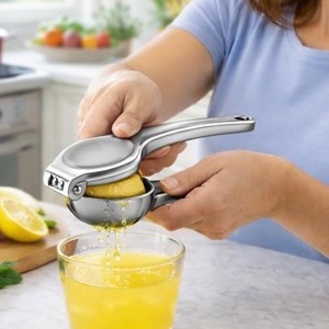 Presse-citron en acier inoxydable, presse-agrumes manuelle robuste, résistante à la rouille, presse-citron vert avec ouvre-bouteille - Product Image 5