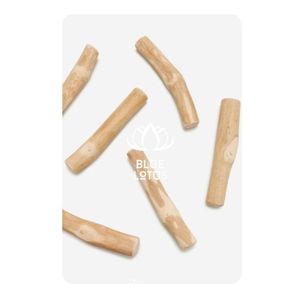 ของเล่นไม้เคี้ยวสำหรับแมวและสุนัข กลิ่นแคทนิป ยี่ห้อบลูโลตัสฟาร์ม ผลิตจากไม้เนื้อแข็ง ทนทาน ผลิตที่ดักลัก - Product Image 1