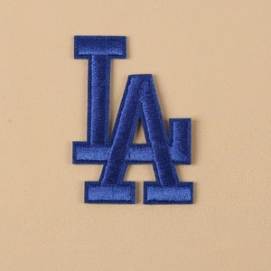 Patchs brodés personnalisés 3D haute définition, couleurs personnalisées, logo sportif, alphabet, fleur en chenille écologique à coudre - Product Image 4