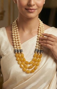 Collier de luxe à trois rangs de perles et pierres précieuses jaunes, plaqué or, fait main, bijou de mariage pour femme - Product Image 1
