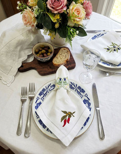 Servilleta de Algodón Cuadrada Personalizada con Bordado de Chiles, Prelavada, Duradera, Reutilizable, Lavable a Máquina, con Dobladillo - Product Image 2
