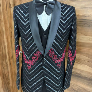 Costume de smoking noir brodé pour homme avec motif chevron à paillettes – Blazer formel de marié pour mariage, costume 3 pièces - Product Image 1