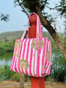 กระเป๋าโท้ทผู้หญิงลายดอกไม้สีชมพู กระเป๋าช้อปปิ้งแบบใช้ซ้ำได้ ความจุขนาดใหญ่ กระเป๋าผ้าทำมือสะพายไหล่ OEM - Product Image 1
