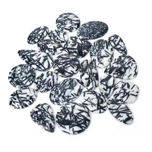 Cabochons en Hornblende Naturelle en Gros, Gemmes Blanches et Noires en Vrac, Formes Mixtes 20mm-40mm 4g-15g pour la Fabrication de Bijoux - Product Image 4