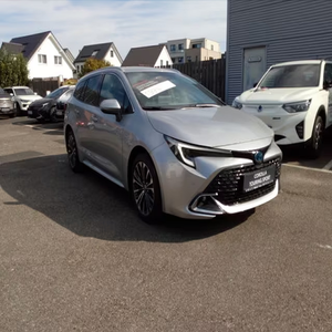Toyota Corolla Touring Sports 18 Híbrido Familiar con Faros LED, Sistema de Seguridad, Automático, Eficiente en Consumo de Combustible, para Exportación - Product Image 5