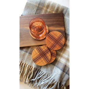 Juego de Posavasos Geométricos Modernos de Madera, Corte Láser con Patrón Lineal, Posavasos Redondos de Madera Contrachapada, Decoración Minimalista Nórdica para Cafetería, Bar y Hogar, Venta al Por Mayor - Product Image 6