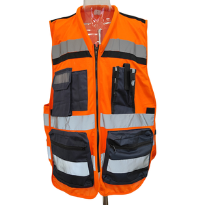 เสื้อกั๊กนิรภัยสะท้อนแสงแบบกำหนดเองสำหรับเจ้าหน้าที่รักษาความปลอดภัยทางการแพทย์ เสื้อผ้าความปลอดภัยแบบมองเห็นได้ชัด เสื้อผ้ารักษาความปลอดภัยแบบยูนิฟอร์ม เสื้อกั๊กนิรภัยทางยุทธวิธี - Product Image 4