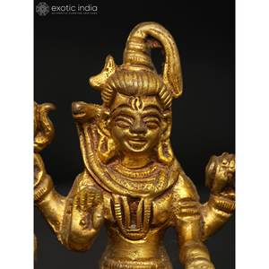 Petit Seigneur Shiva de 3 pouces assis sur Nandi Sculpture en laiton Statue en laiton complexe pour la décoration intérieure et le temple Fabriqué en Inde - Product Image 3
