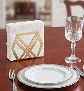 Porte-serviettes géométriques en métal avec finition dorée brillante, idéaux pour le rangement élégant de papier de soie sur les tables et pour une utilisation domestique. - Product Image 6