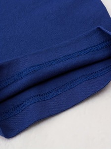 Sudaderas con estampado moderno para hombre, con gráficos en relieve y tela gruesa y cálida, ideales para el invierno, corte regular, otoño. - Product Image 4