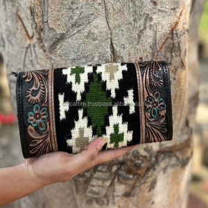 กระเป๋าเงินคาดตัวลายอานม้าแบบใช้มือสำหรับผู้หญิงตะวันตกกระเป๋าสตางค์หนังแท้แอซเท็ก - Product Image 4