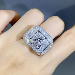 Anillo de Hombre con Moissanita Real de Corte Redondo de 3.20Ct, Chapado en Oro Blanco de 14K - Product Image 2