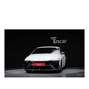 Hyundai Avante 2024, 1.6, Estándar de Emisiones Euro V, 17.070 km, Asientos de Cuero, Volante a la Izquierda, Cámara Trasera - Product Image 3