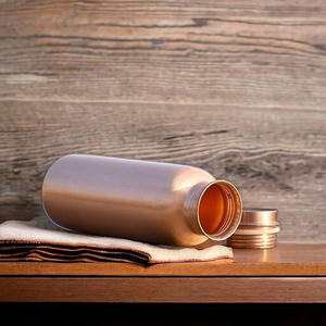 ขวดน้ำทองแดงแท้เรียบง่ายทันสมัยพร้อมฝาปิดกันรั่ว สำหรับสำนักงาน ยิม โยคะ อุปกรณ์เสริมเพื่อสุขภาพ ภาชนะใส่เครื่องดื่ม - Product Image 3