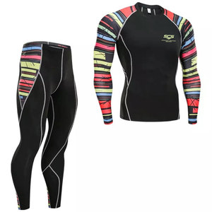 Combinaison de compression pour homme avec logo personnalisé, tissu premium, légère, pour entraînement, fabriquée au Pakistan - Product Image 1